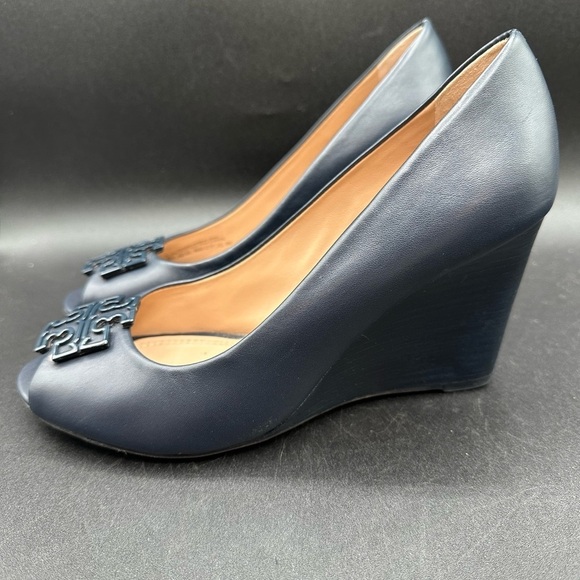 Tory Burch Melinda Peep Toe Wedges Pump Size 8M Navy Blue Leather 3.5" Heel $395 - Picture 2 of 7